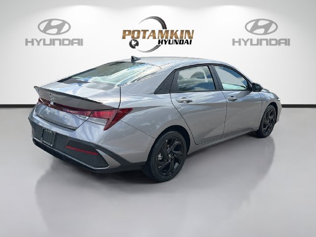 Certified 2026 Hyundai Elantra Sport FWD image 6