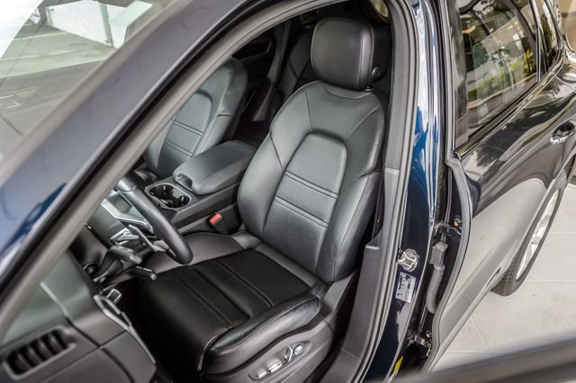 Used 2019 Porsche Cayenne image 38