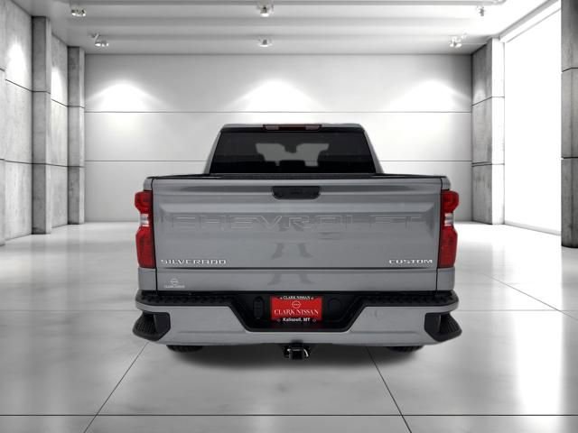 Used 2025 Chevrolet Silverado 1500 Custom image 6
