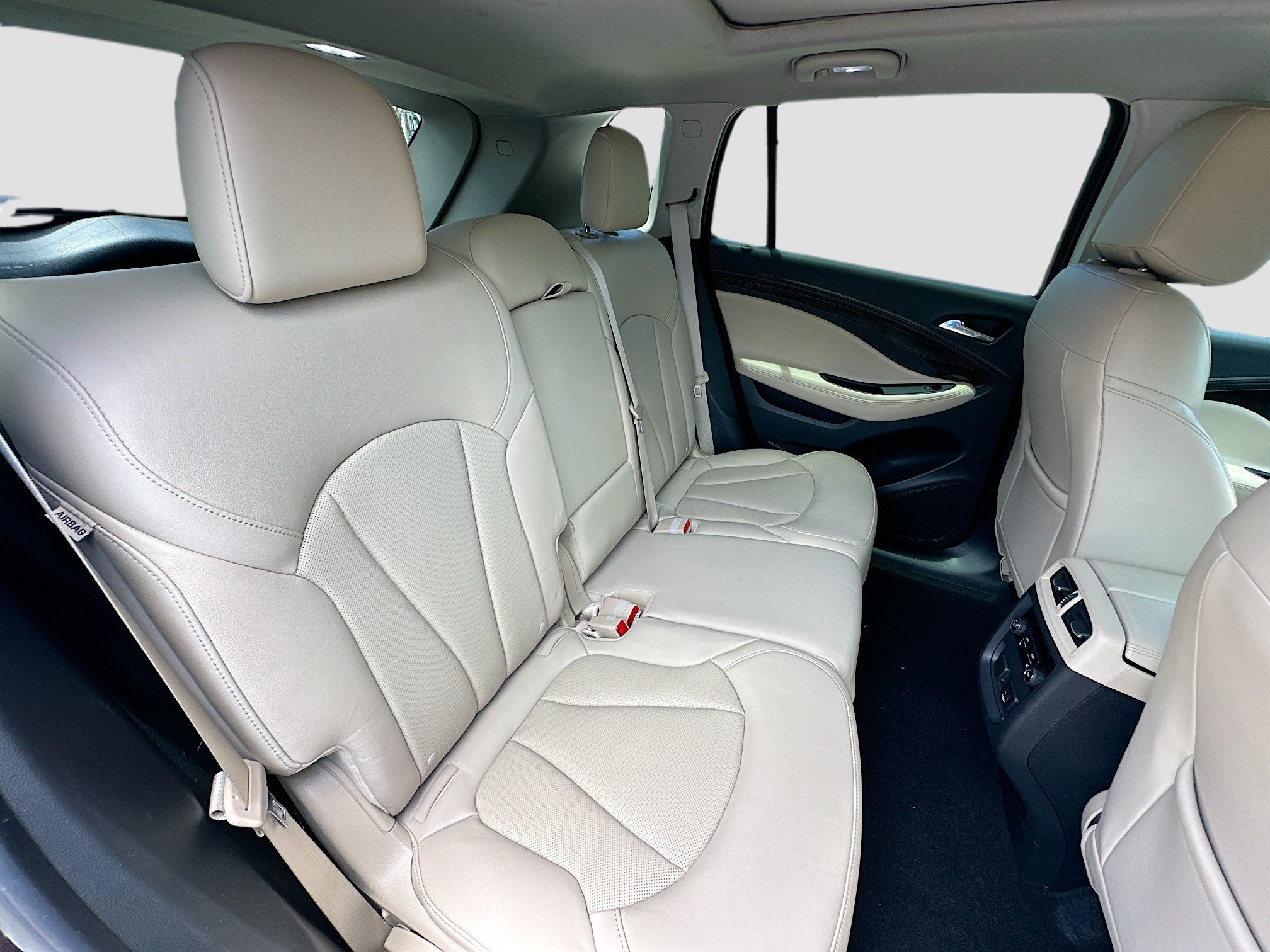 Used 2020 Buick Envision Essence w/ Experience Buick Package FWD image 27