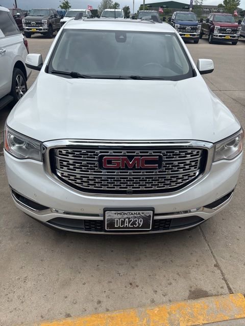 Used 2018 GMC Acadia Denali w/ Technology Package AWD/4WD image 2