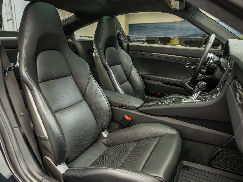 Used 2019 Porsche 911 Carrera 4S AWD/4WD image 17
