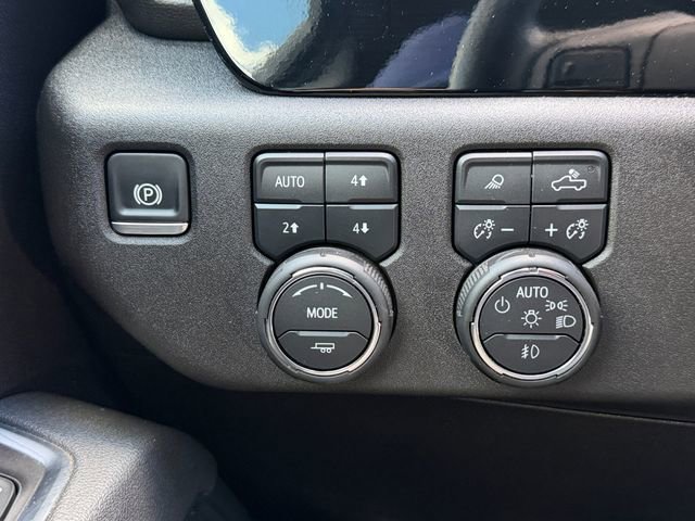 Used 2025 Chevrolet Silverado 3500 LT w/ Texas Edition AWD/4WD image 18