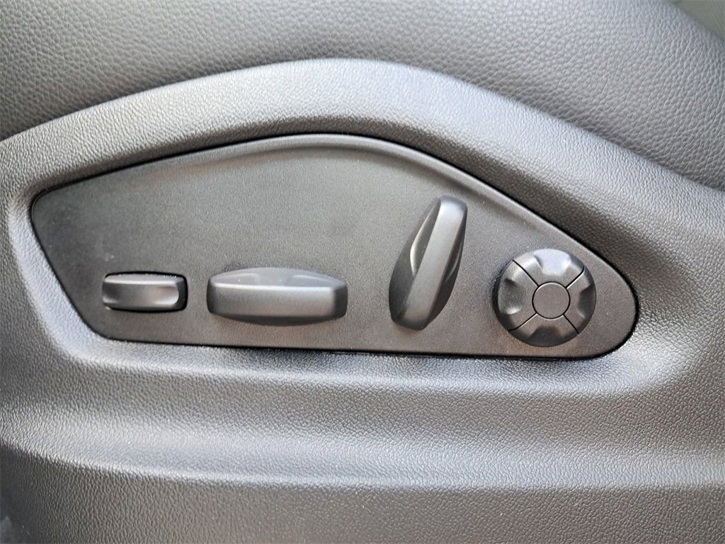 Certified 2025 Porsche Cayenne image 29