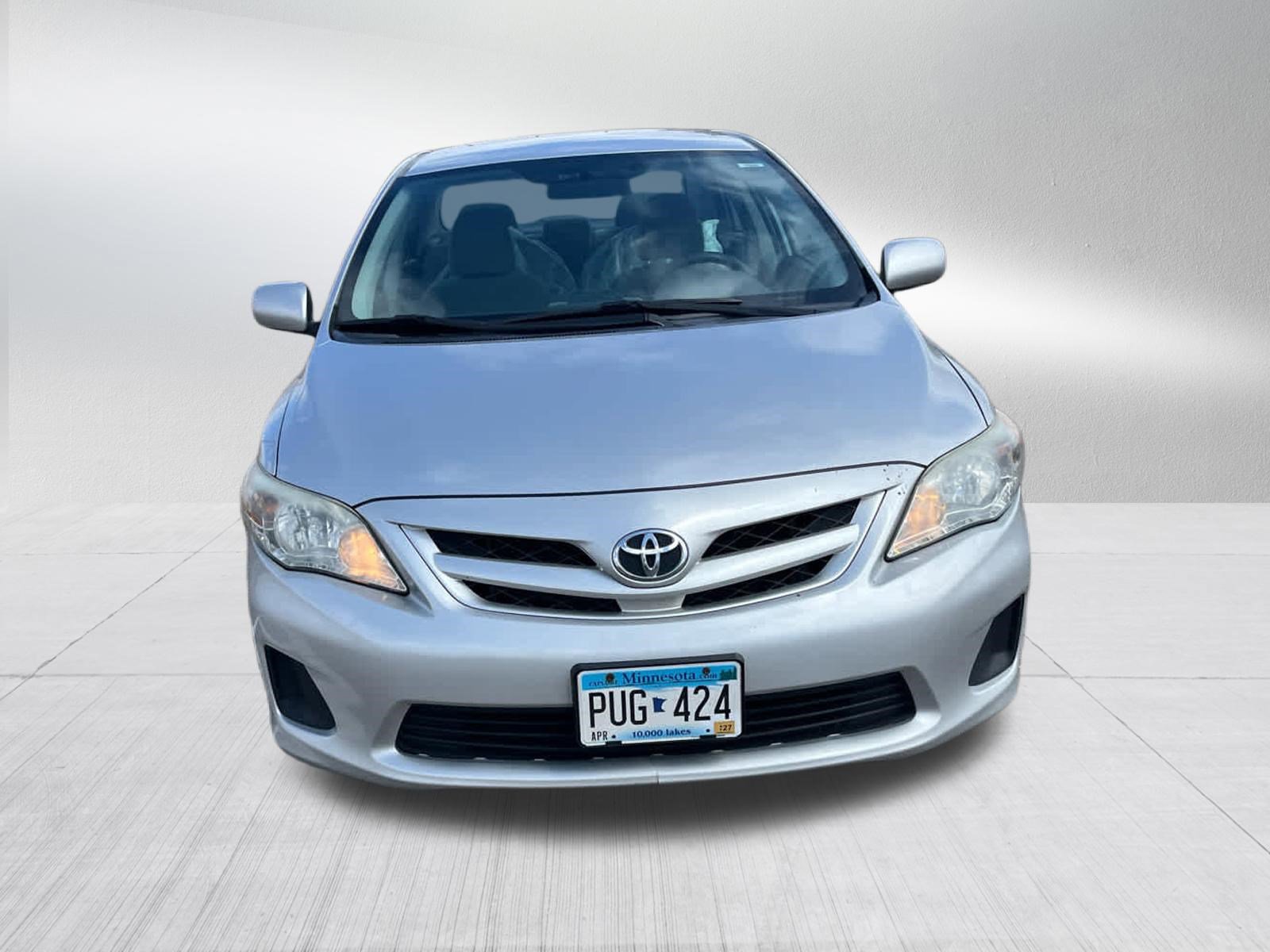 Used 2012 Toyota Corolla LE FWD image 2