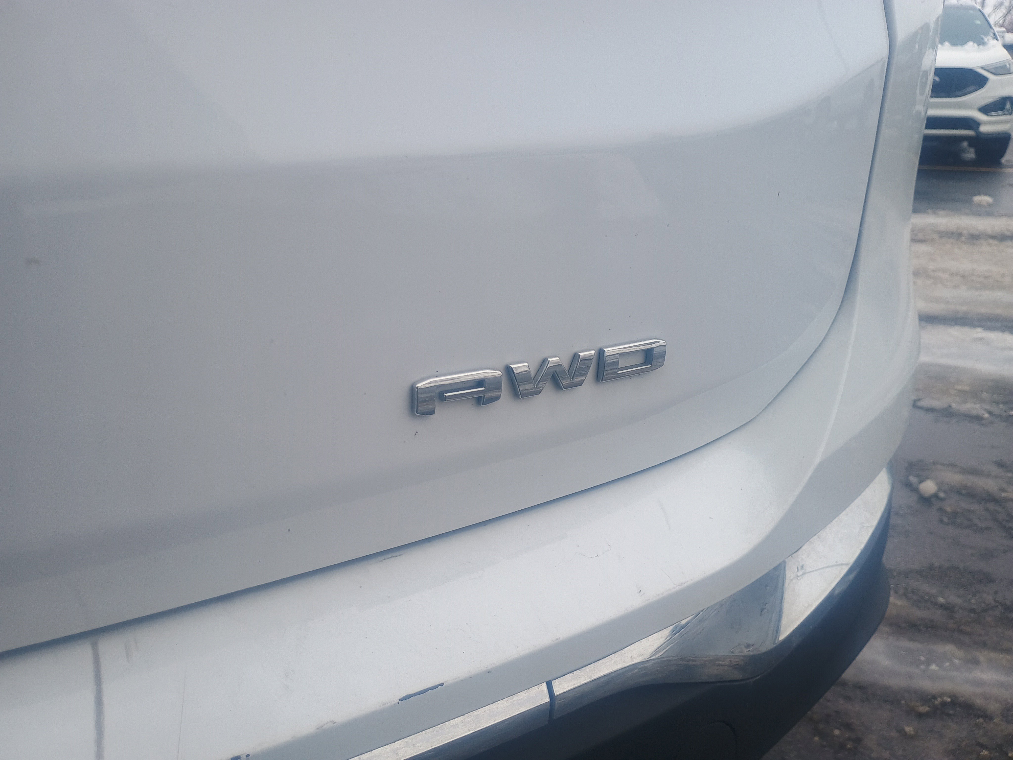 Used 2024 GMC Terrain SLT image 11