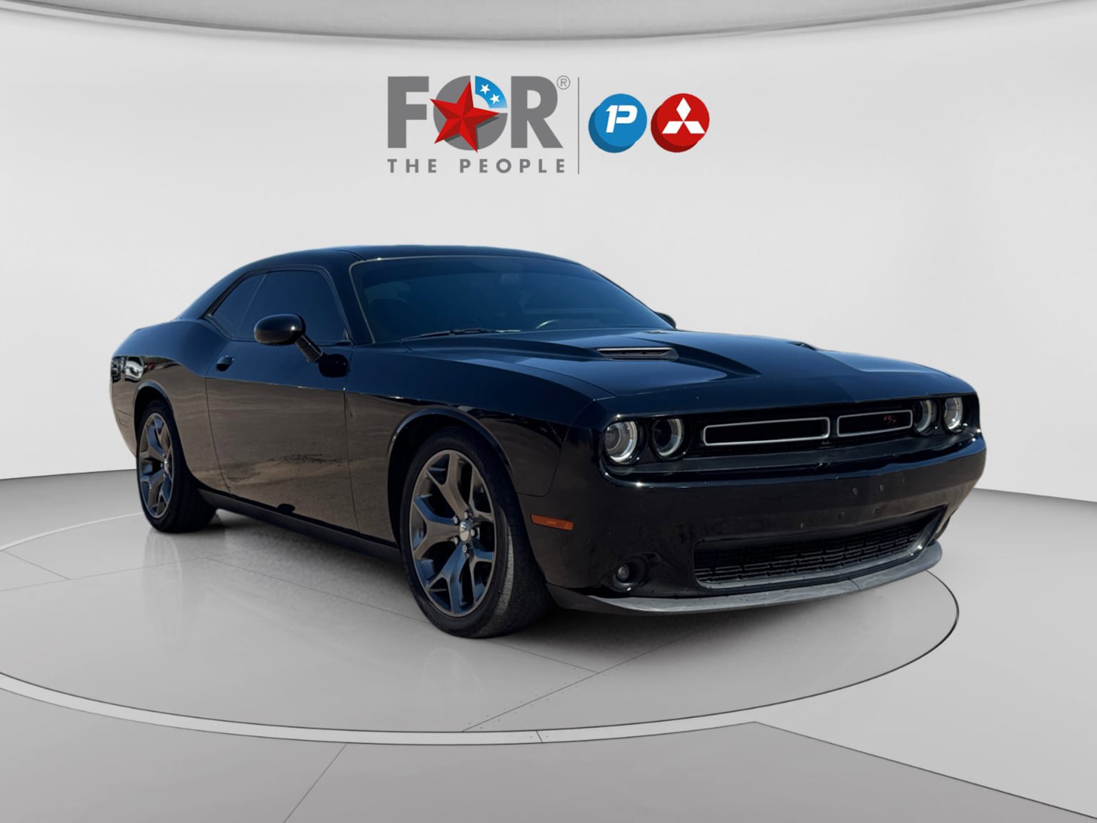 Used 2015 Dodge Challenger R/T Plus RWD image 7