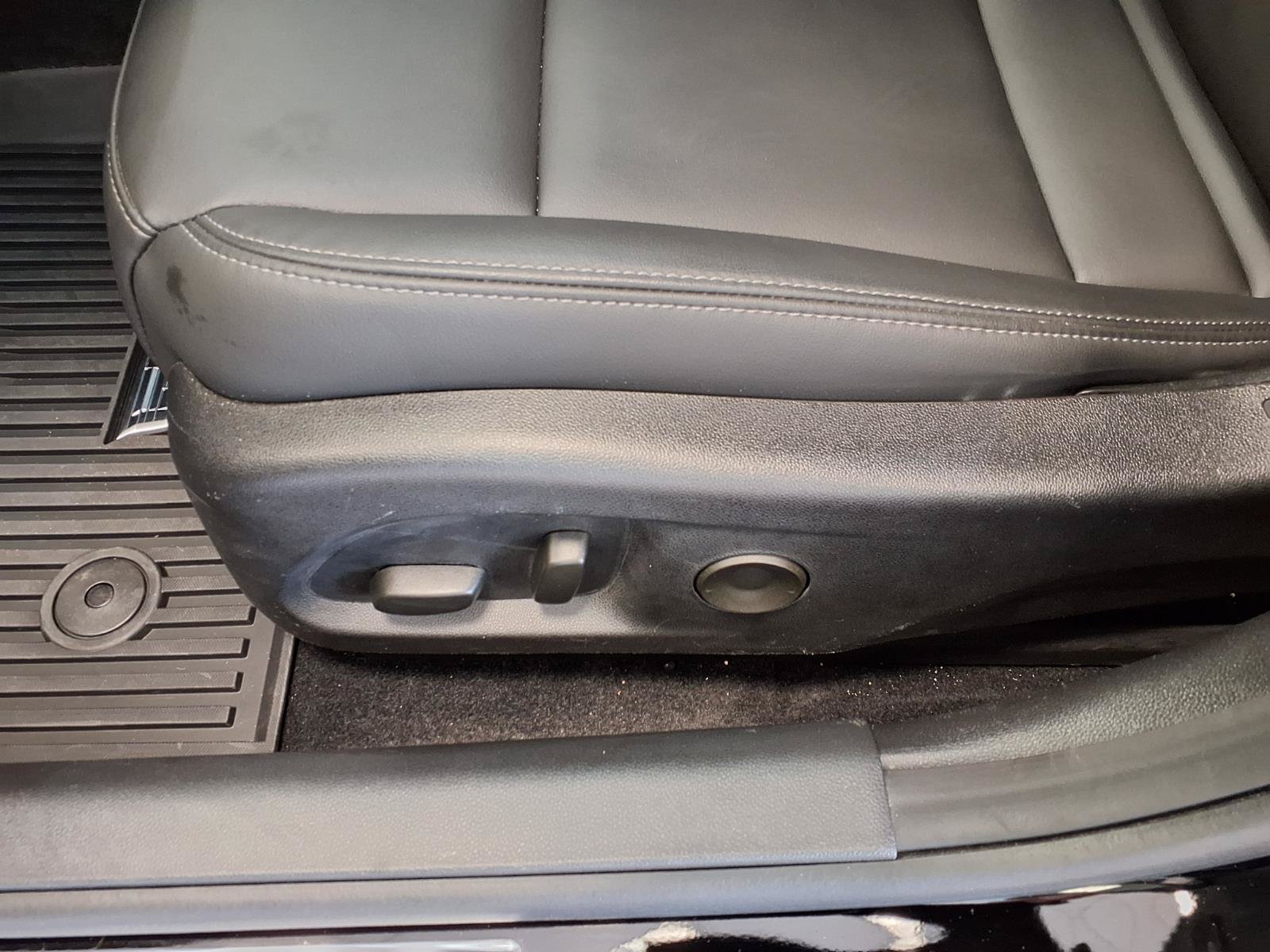 Certified 2024 Cadillac CT4 Luxury w/ Sun And Sound Package RWD image 22