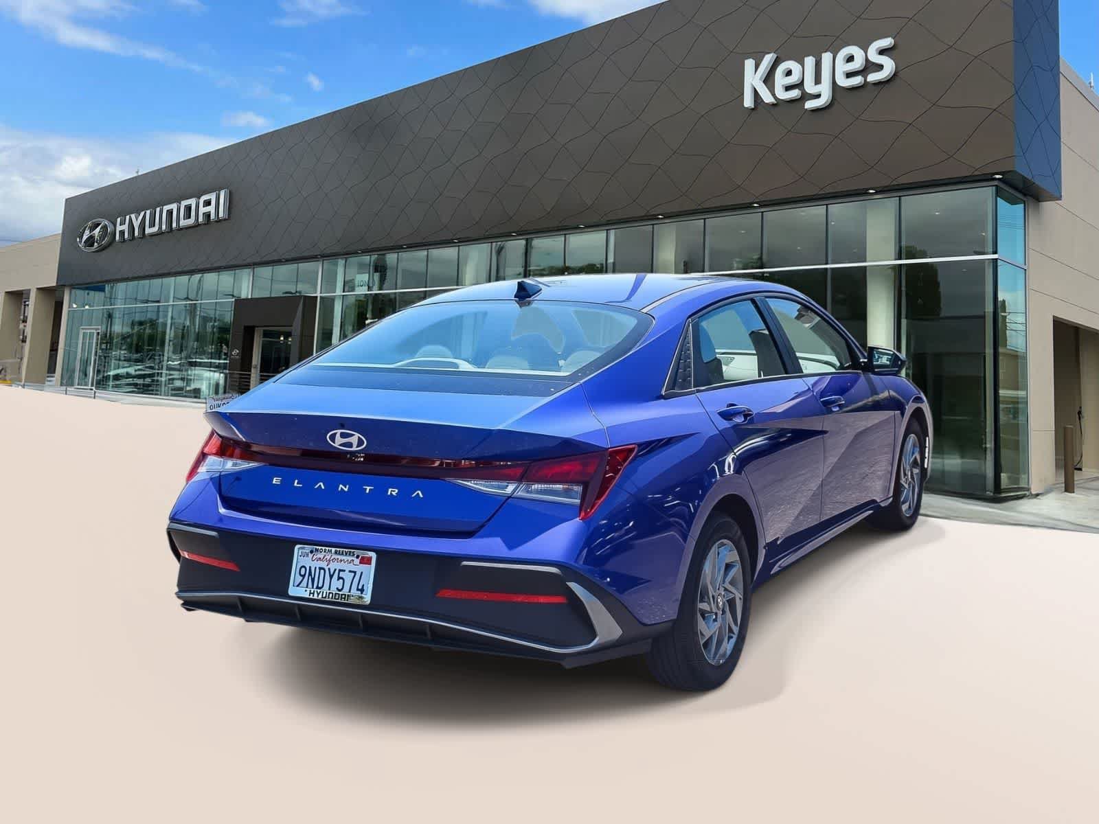 Certified 2024 Hyundai Elantra SEL FWD image 4