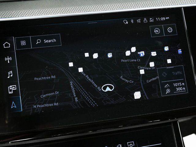 Used 2024 Audi SQ8 e-tron Premium Plus w/ Black Optic Package AWD/4WD image 15