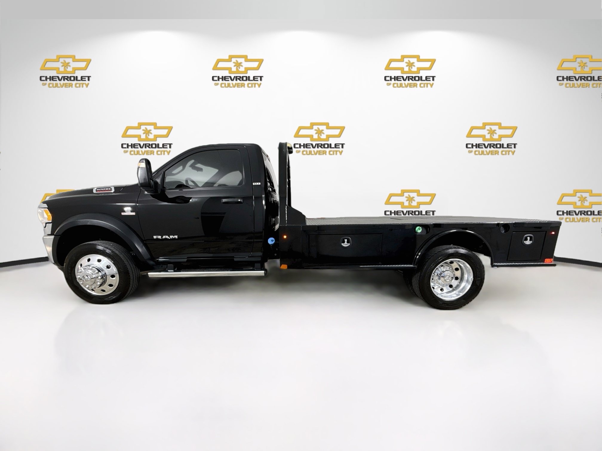 Used 2024 RAM 5500 SLT w/ Quick Order Package 2YG SLT AWD/4WD image 5