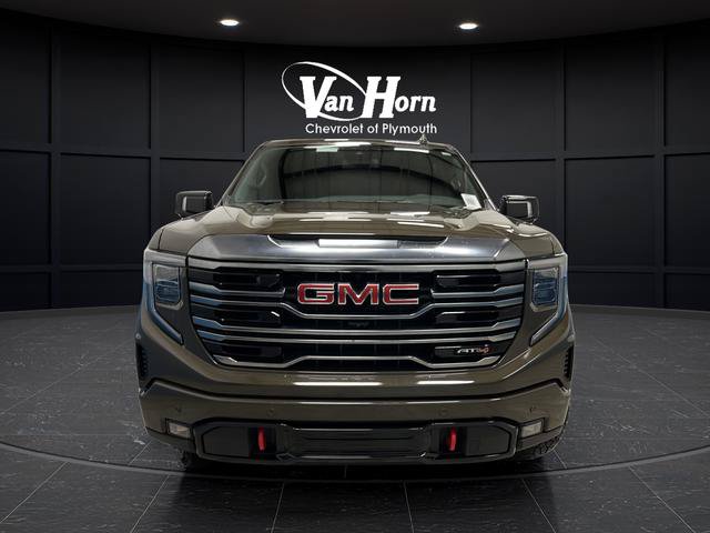 Used 2024 GMC Sierra 1500 AT4 w/ AT4 Premium Package AWD/4WD image 8