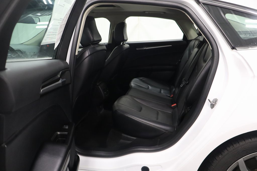 Used 2020 Ford Fusion Titanium image 13