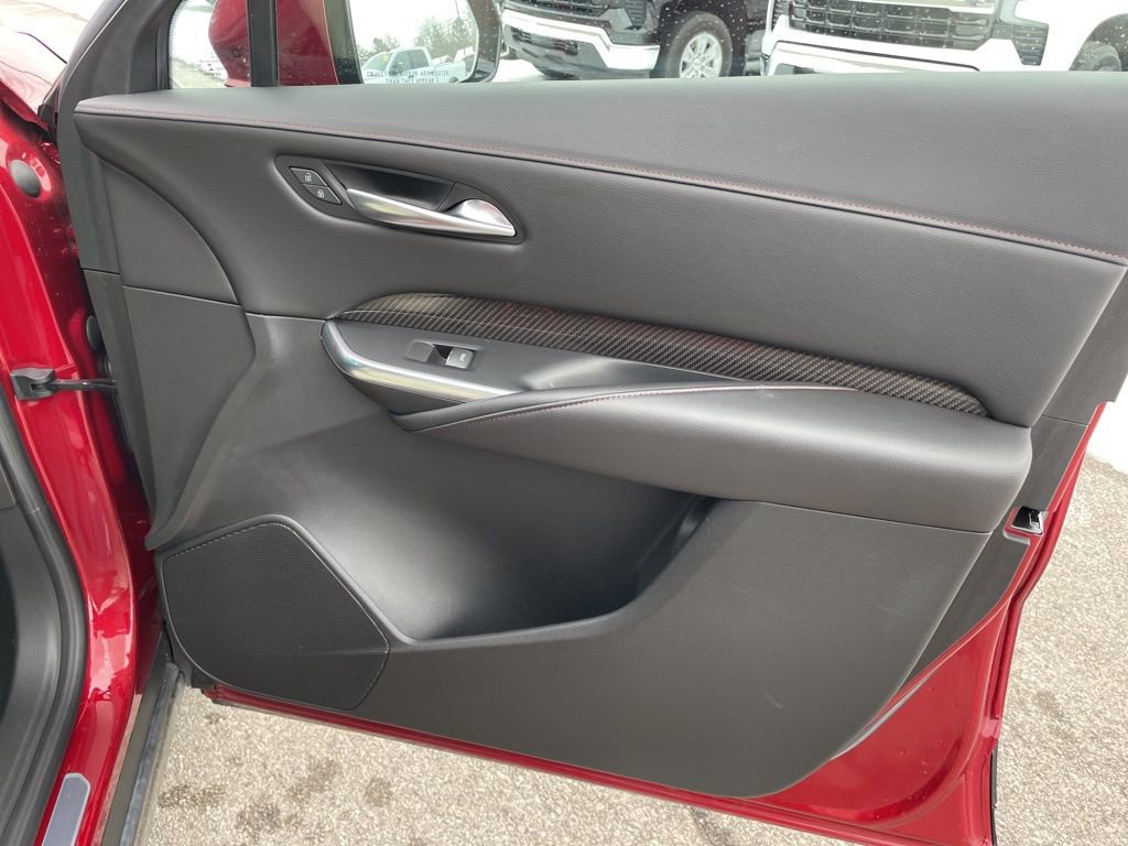 Used 2021 Cadillac XT4 Sport image 31