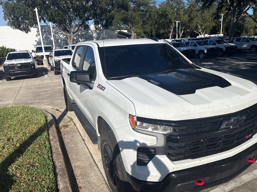 Used 2025 Chevrolet Silverado 1500 LT Trail Boss w/ Protection Package AWD/4WD image 3