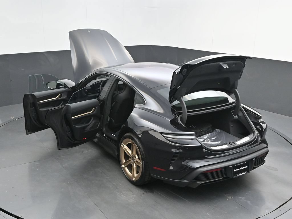 New 2026 Porsche Taycan Turbo S AWD/4WD image 37
