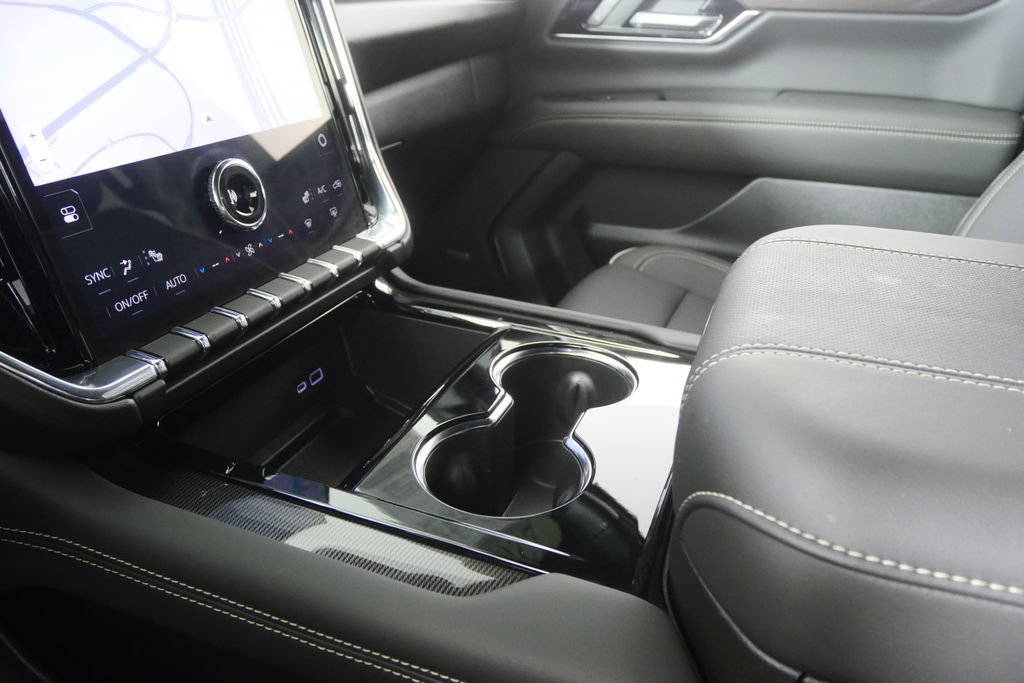 Used 2026 GMC Yukon Elevation AWD/4WD image 25