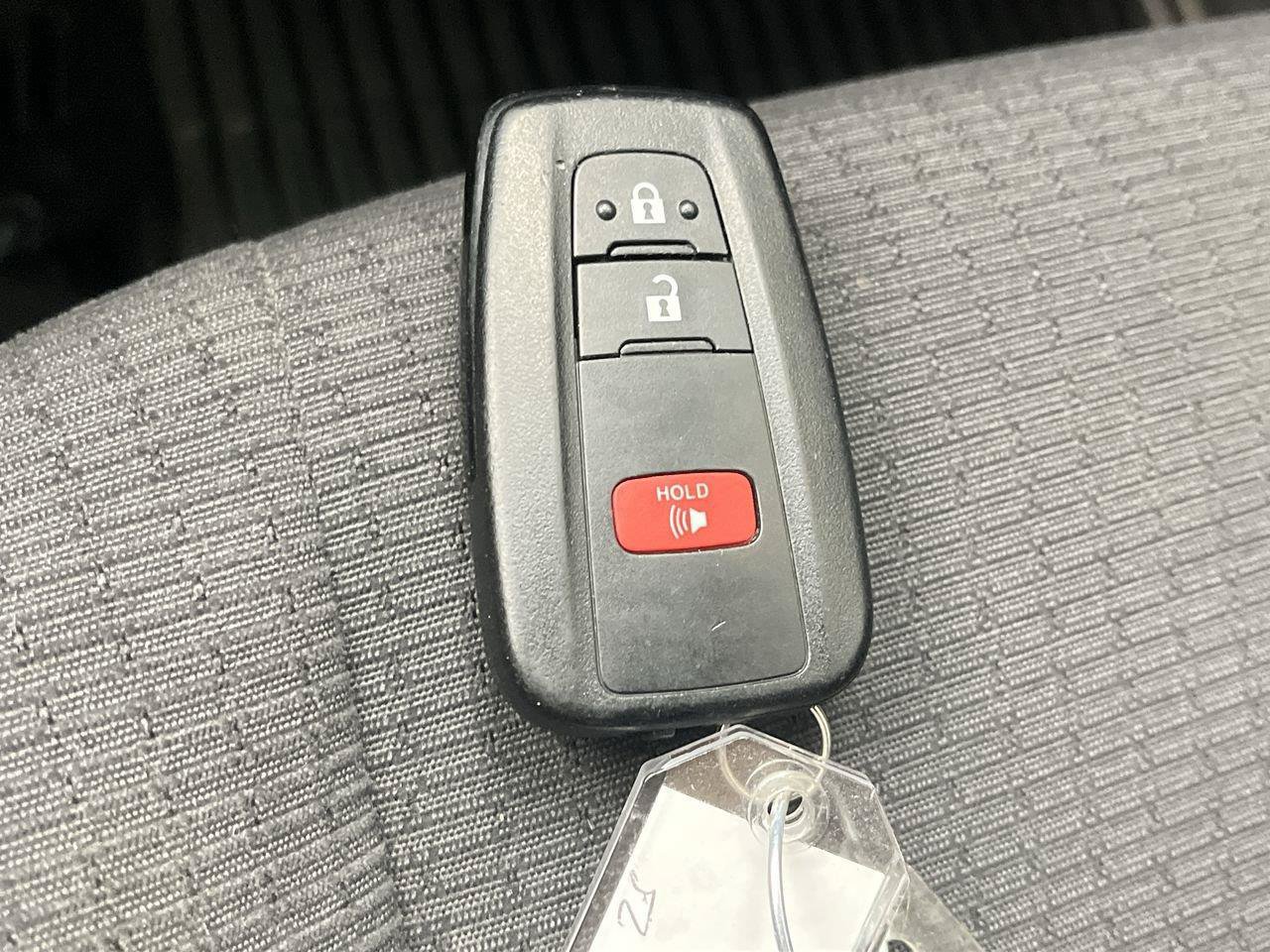 Used 2019 Toyota C-HR XLE FWD image 24