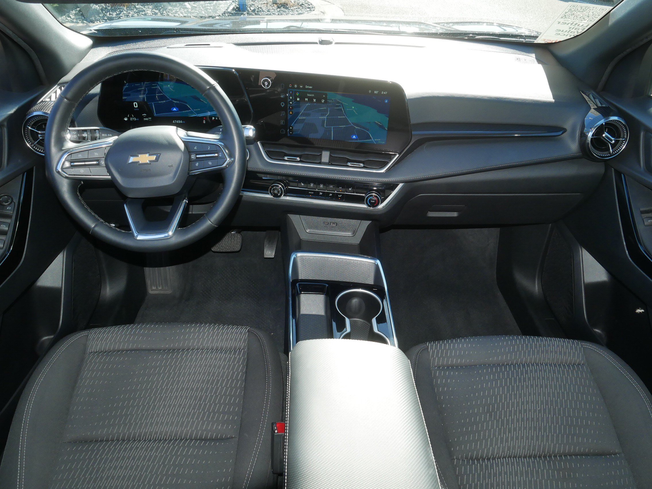 Used 2025 Chevrolet Equinox LT AWD/4WD image 10