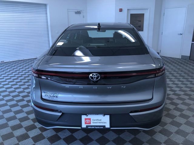 Certified 2025 Toyota Crown XLE AWD/4WD image 13
