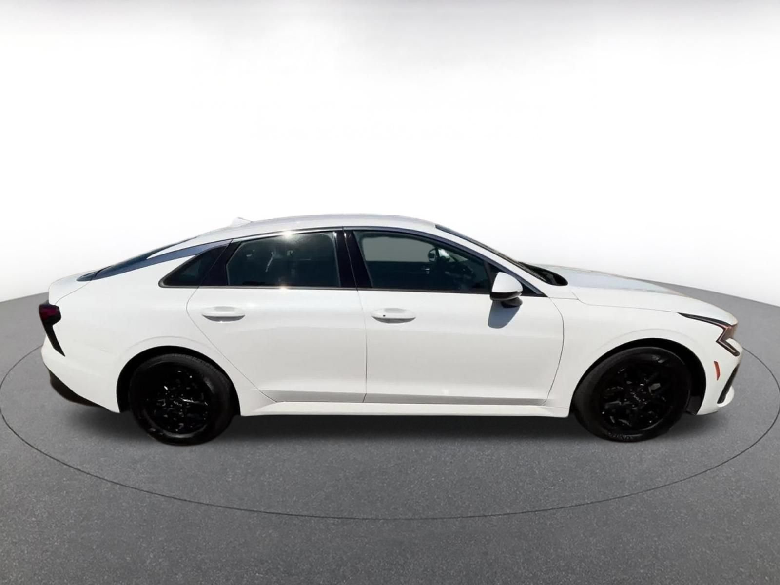 Used 2025 Kia K5 LXS FWD image 15