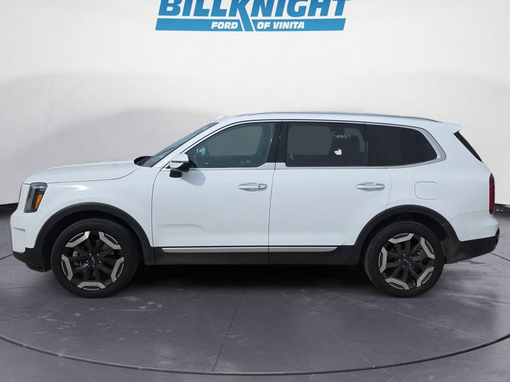 Used 2025 Kia Telluride S FWD image 2