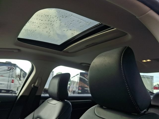 Used 2018 Ford Fusion SE w/ Fusion SE Technology Package FWD image 14