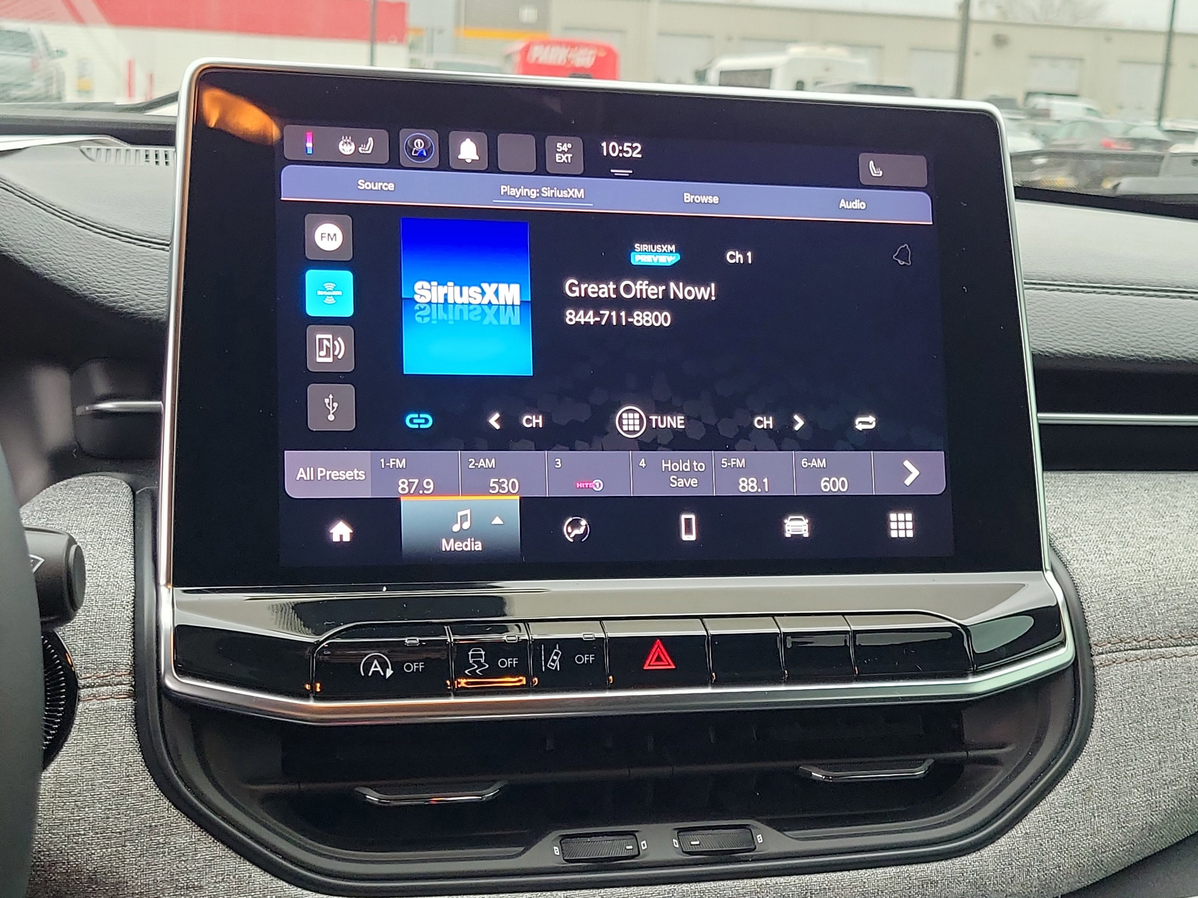 Used 2023 Jeep Compass Latitude image 26