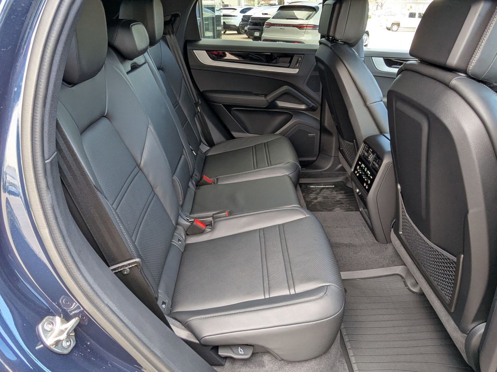 New 2026 Porsche Cayenne S image 24