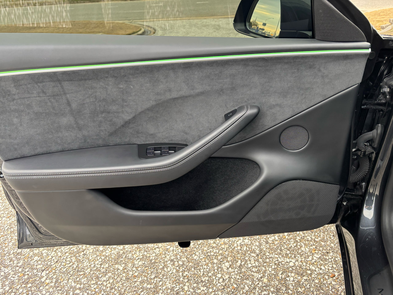 Used 2024 Tesla Model 3 Performance image 23