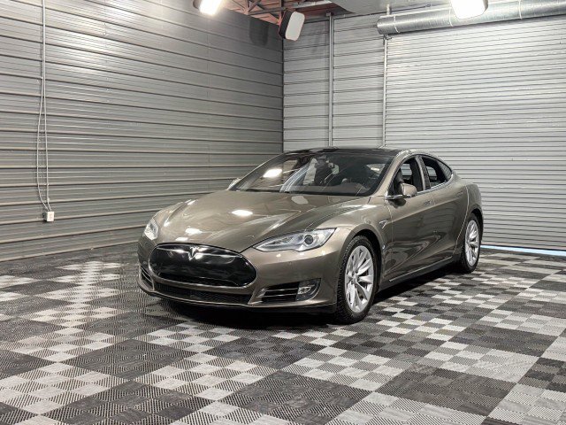 Used 2015 Tesla Model S 85 image 40