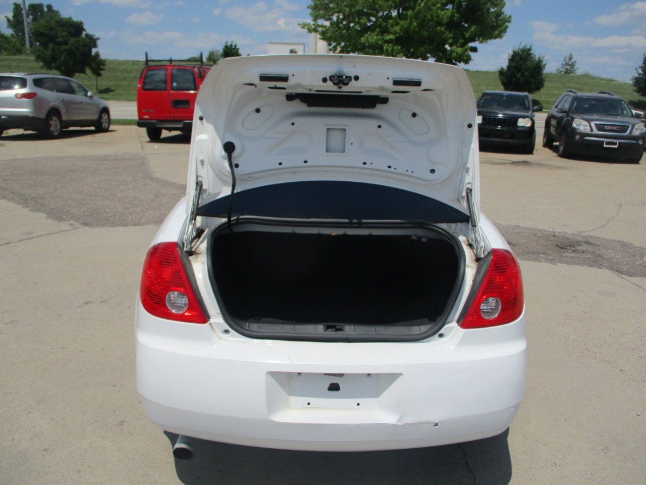 Used 2009 Pontiac G6 Sedan w/ Sport Package 2 image 6