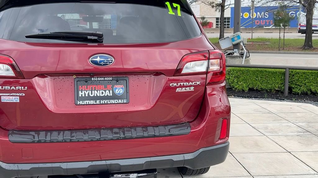 Used 2017 Subaru Outback 2.5i Premium image 17