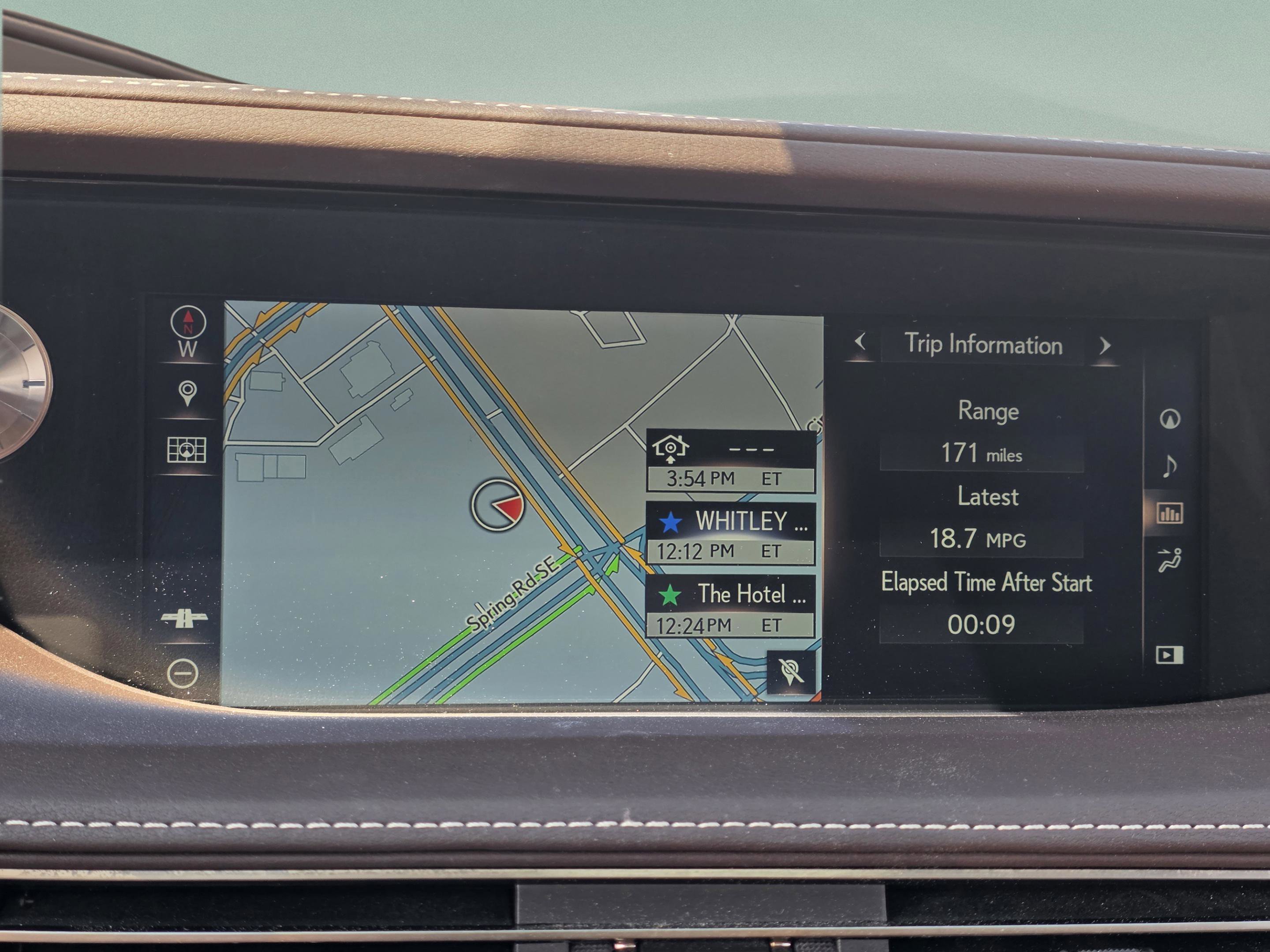 Used 2018 Lexus LS 500 w/ Accessory Package (Z2) image 19