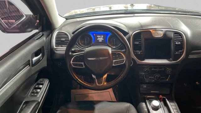 Used 2021 Chrysler 300 Touring w/ Sport Appearance Package image 12
