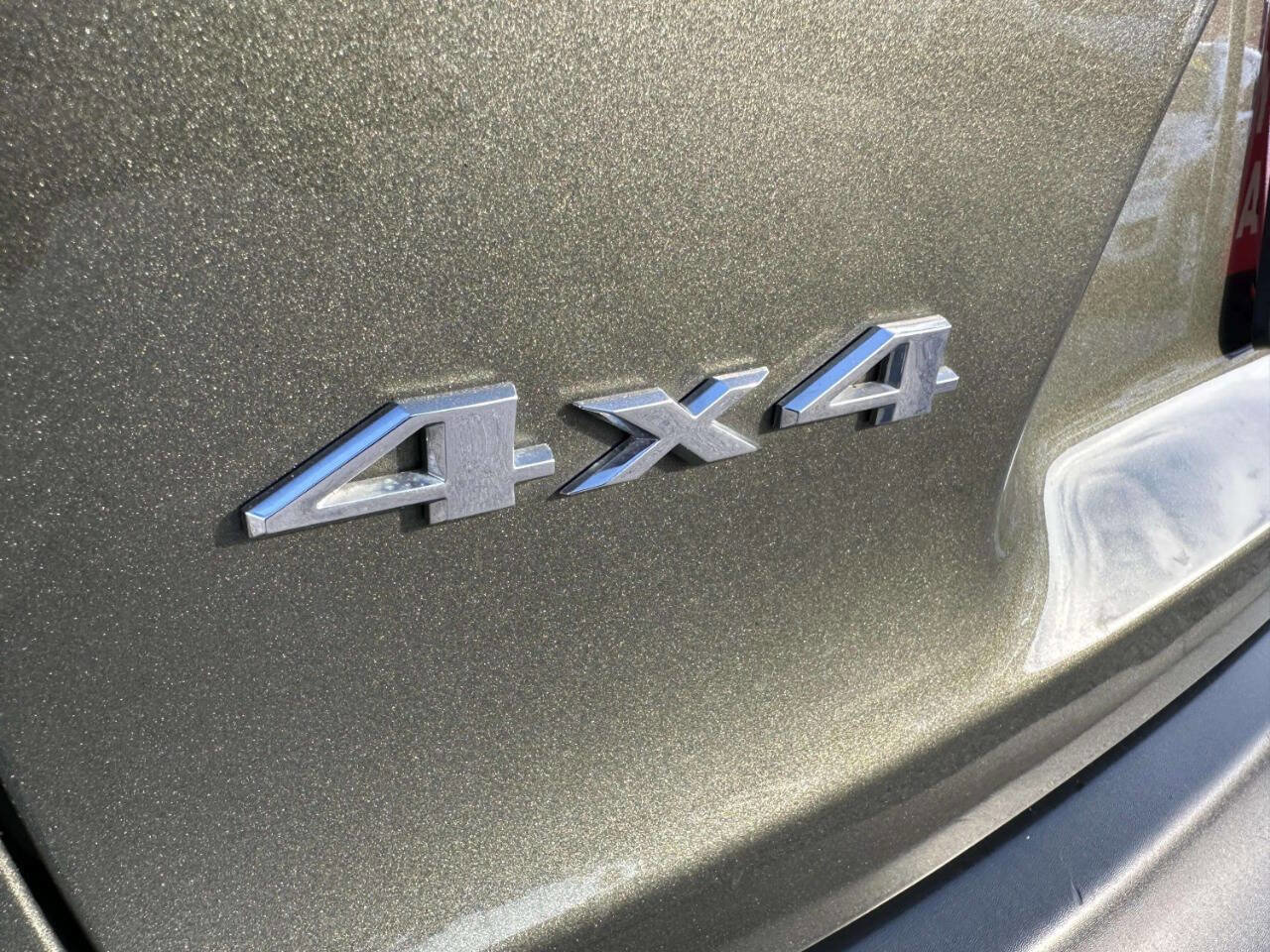 Used 2019 Jeep Cherokee Limited image 26