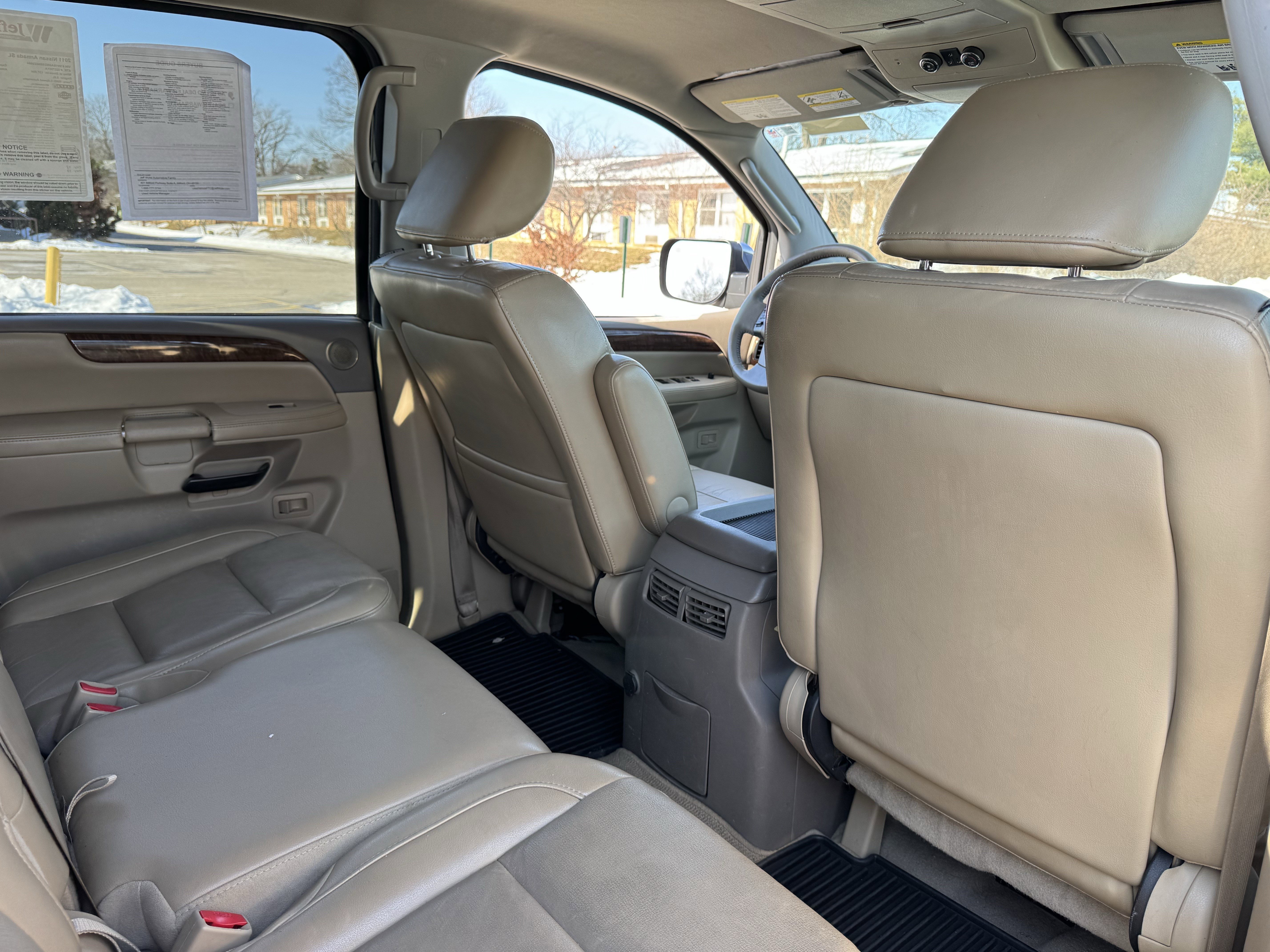 Used 2011 Nissan Armada SL image 36