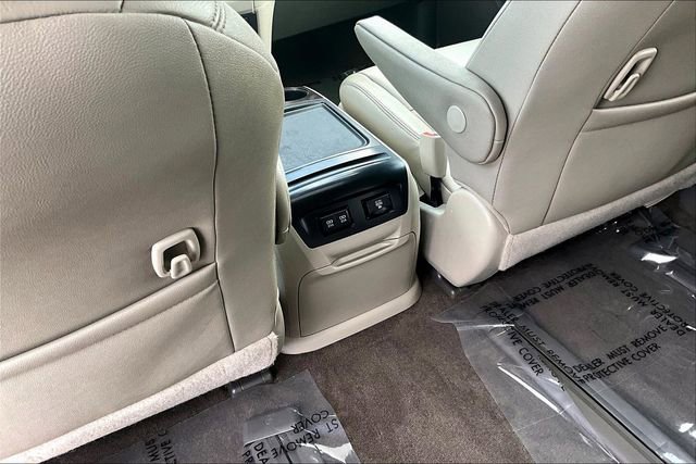 Used 2019 Toyota Sienna XLE w/ XLE Navigation Package image 35