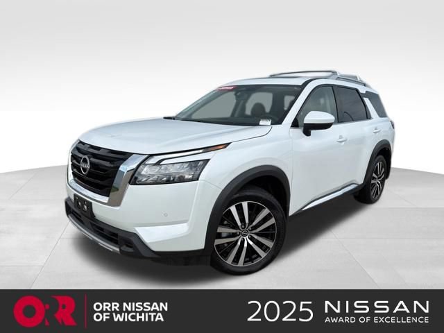 Used 2025 Nissan Pathfinder Platinum w/ Cargo Package