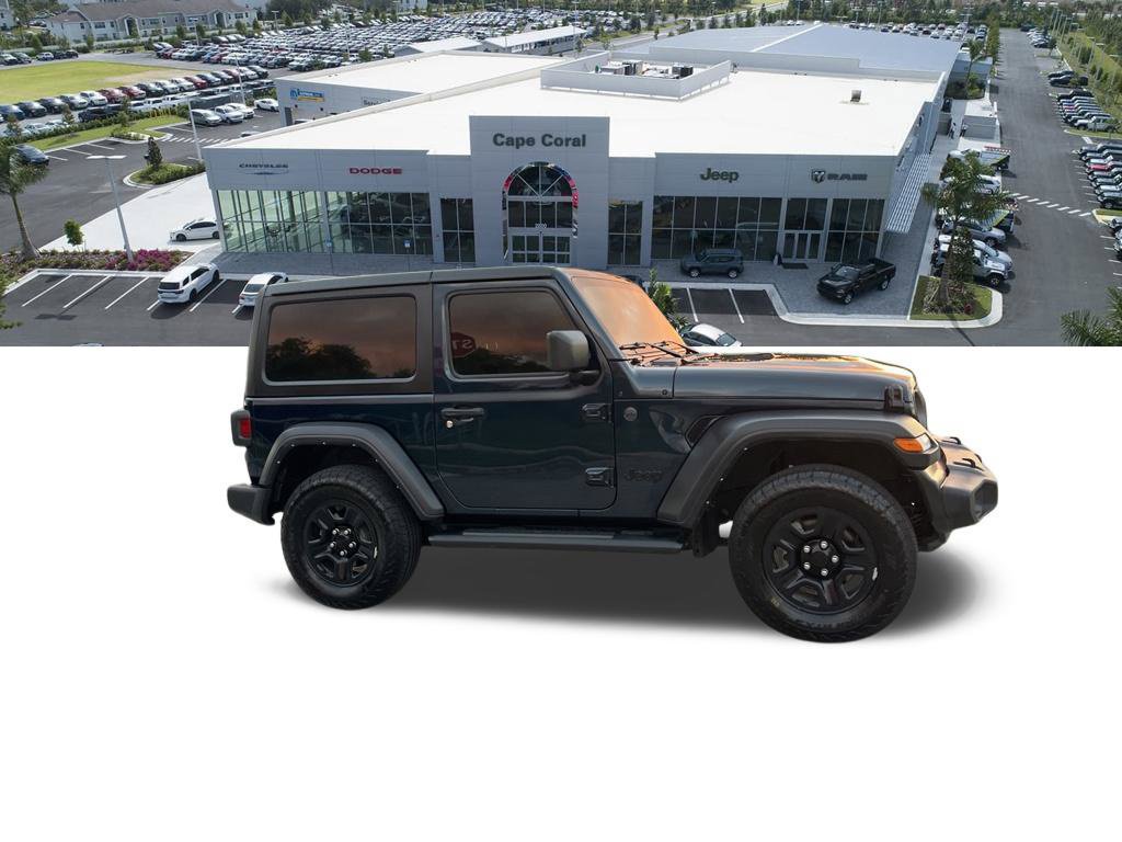 Used 2025 Jeep Wrangler Sport AWD/4WD image 4