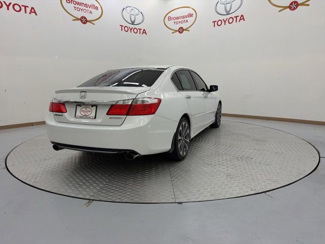 Used 2015 Honda Accord Sport image 8