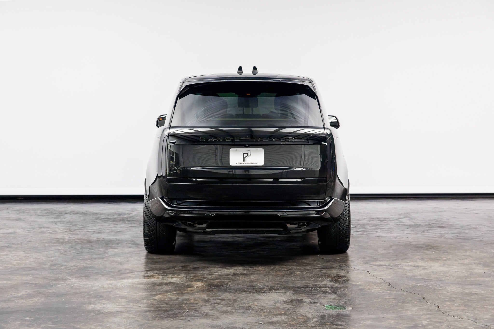 Used 2024 Land Rover Range Rover SE AWD/4WD image 15