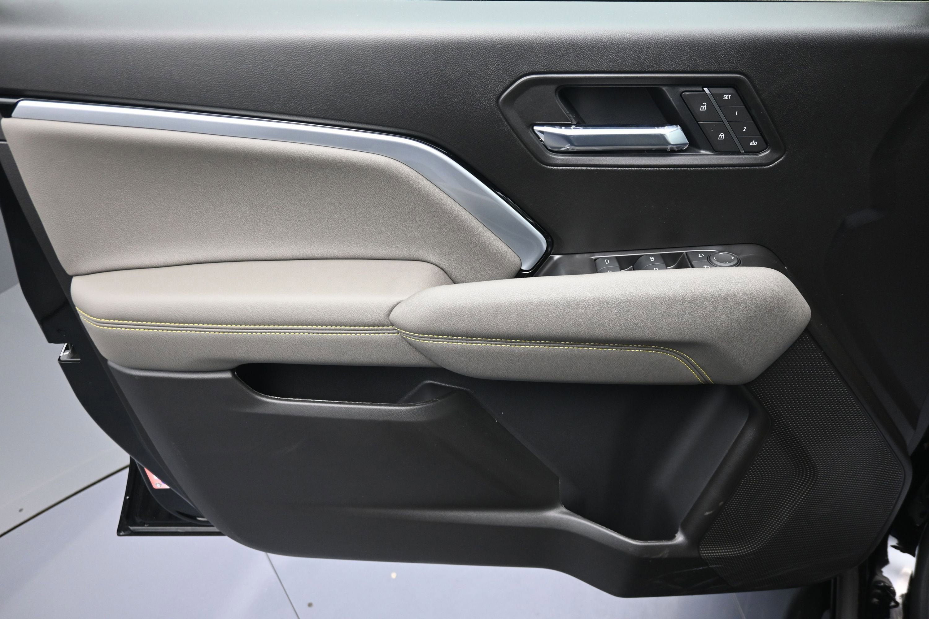 New 2026 Chevrolet Colorado ZR2 AWD/4WD image 23
