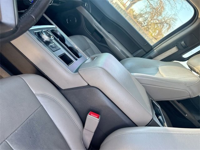 Certified 2018 Ford Expedition Max XLT w/ Equipment Group 202A image 27