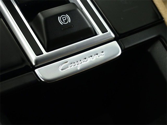 Used 2023 Porsche Cayenne S Platinum w/ Assistance Package image 28