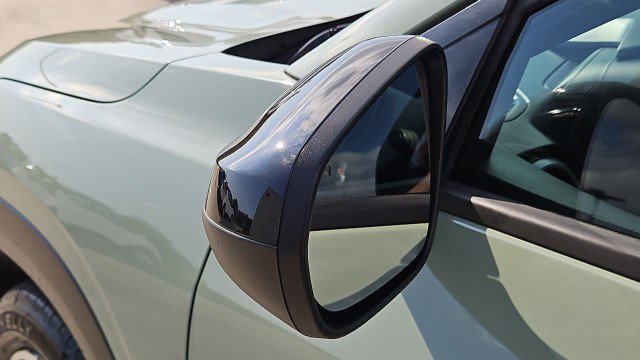 Used 2024 Chevrolet Trax RS w/ Driver Confidence Package FWD image 18