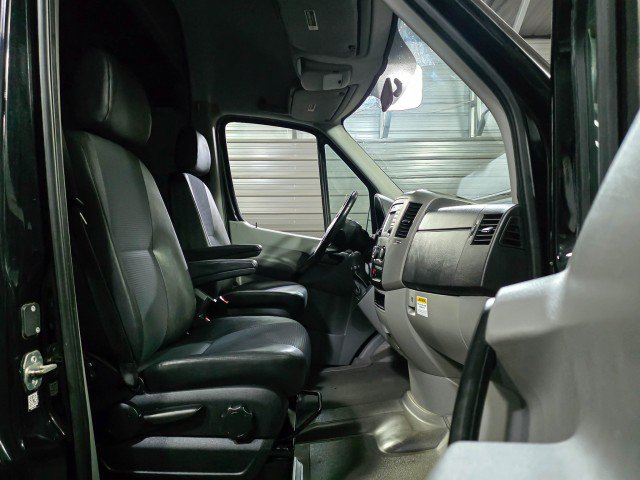 Used 2017 Mercedes-Benz Sprinter 3500 image 17