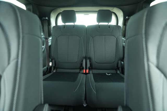 New 2026 Jeep Grand Cherokee L Laredo w/ MOPAR Finishing Package AWD/4WD image 26