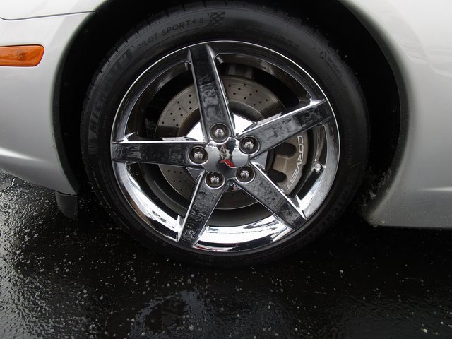 Used 2008 Chevrolet Corvette Convertible w/ Preferred Equipment Group image 2