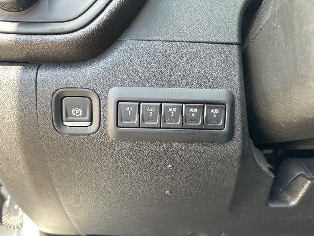 Used 2024 Chevrolet Silverado 2500 Custom w/ Z71 Off-Road Package image 32